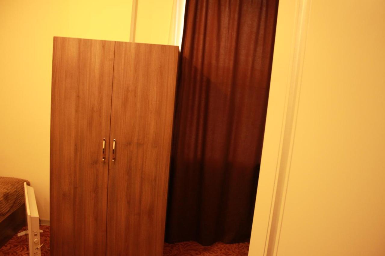 Hotel International Ереван Екстериор снимка